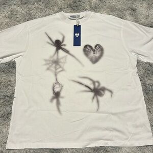 Graphic tee